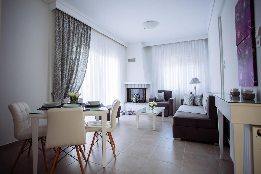 Villa Kiza Apartments アギア・トリアダ エクステリア 写真